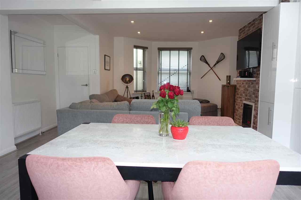 resized-2349823-Open Plan.JPG